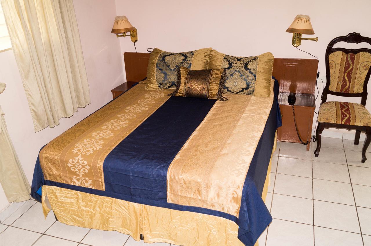 Hotel Grecia Real San Salvador Exteriér fotografie